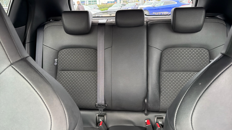 Nissan Juke 1.0 DiG-T N-Connecta 5dr Petrol Hatchback